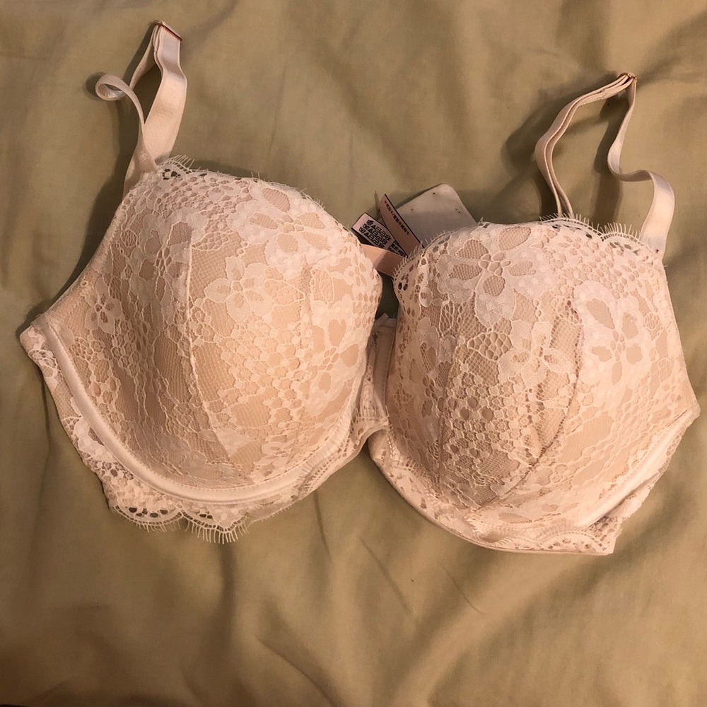 Victoria secret white Lacey  bra!